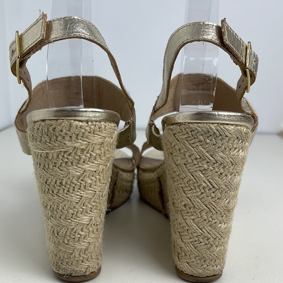 Montego Bay club metallic gold wedgies size 10. - Picture 10 of 15